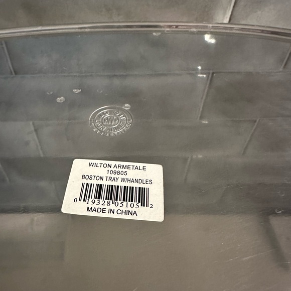 Wilton Armetale Boston Tray with Handles - Picture 3 of 3